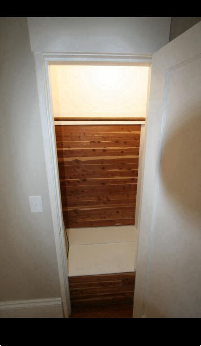 353 Bellevue Ave Unit C
