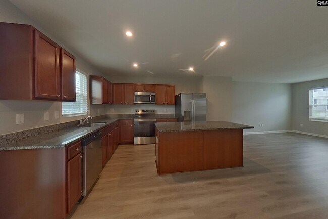 Photo - 757 Sequoia Dr