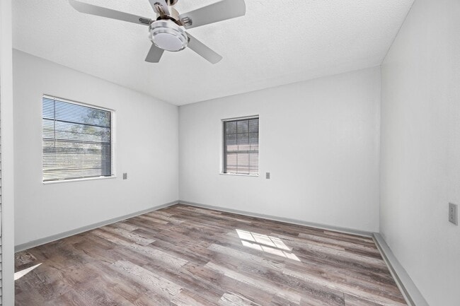 Photo - Newly Renovated 2 Bedroom, 2 Bath home on 1 acre near Downtown Live Oak