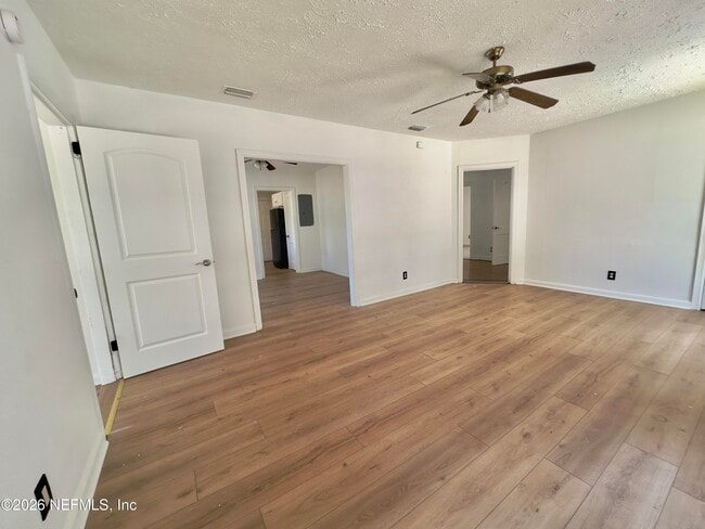 Photo - 2051 Danese St