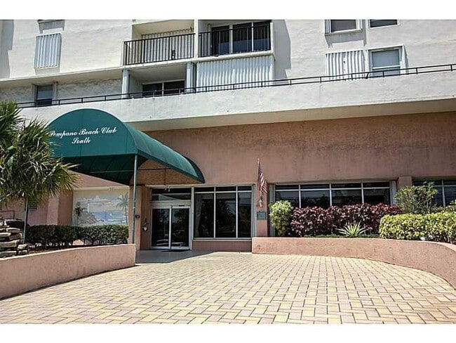 Building Photo - 111 Briny Ave Unit 806