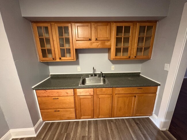 Building Photo - 261 Spring Grove Ave