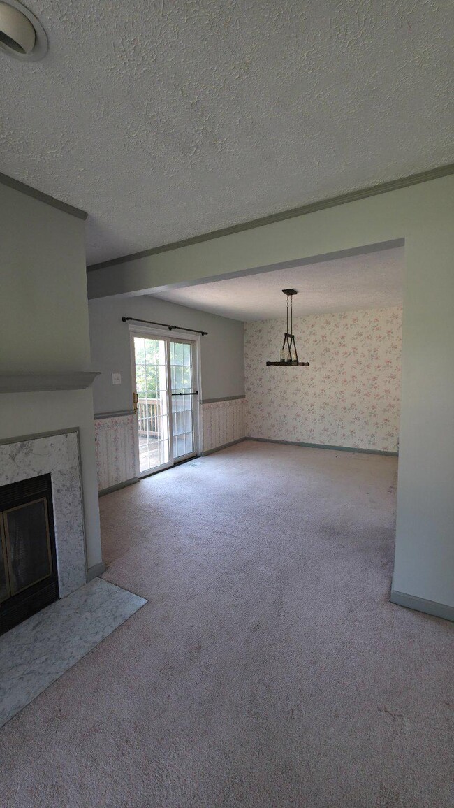 Photo - 2202 N Tollgate Cir