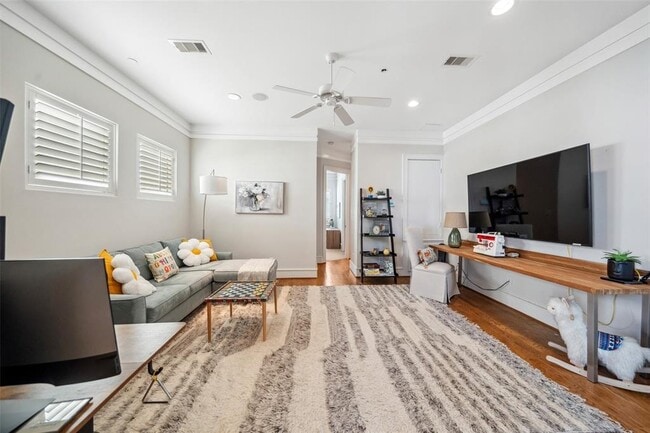 Photo - 5231 Calle Montilla Pl