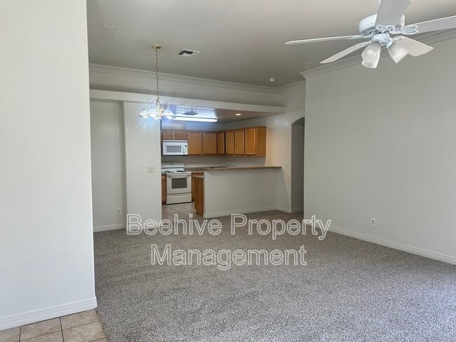 Photo - 1937 S 80th St