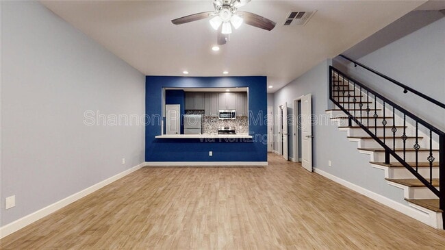 Photo - 2984 Holly Hall St