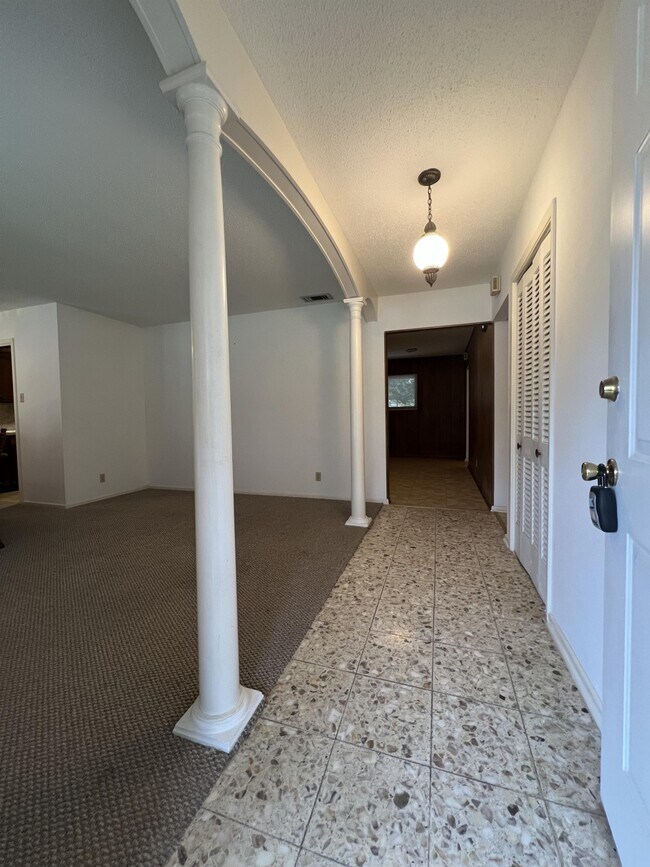 Photo - 1735 Donaldson Ave