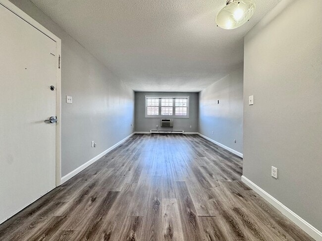 Photo - 2 Old Colony Ln Unit 5