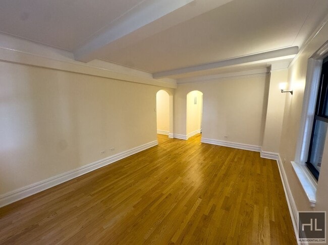 Photo - Christopher Street Unidad 1A