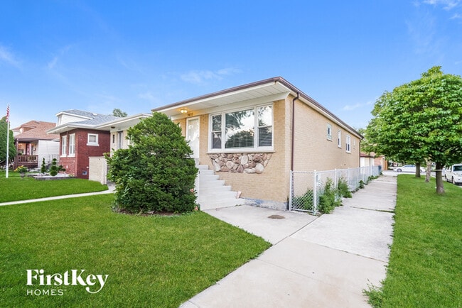 Photo - 3657 W 59th Pl