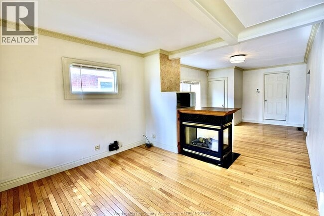 Photo - 1610 Hall Ave