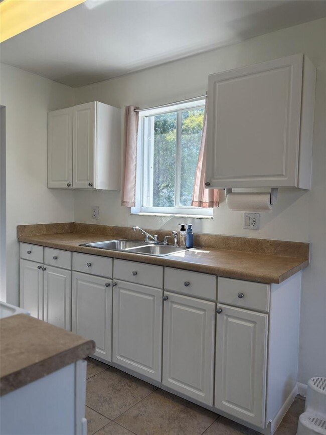 Photo - 2421 Taft St Apartment Unit 2421 Taft St