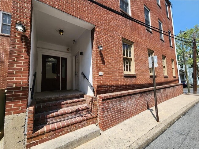 Photo - TWO BEDROOM APARTMENT MAIN & MARKET STREETS Unit P