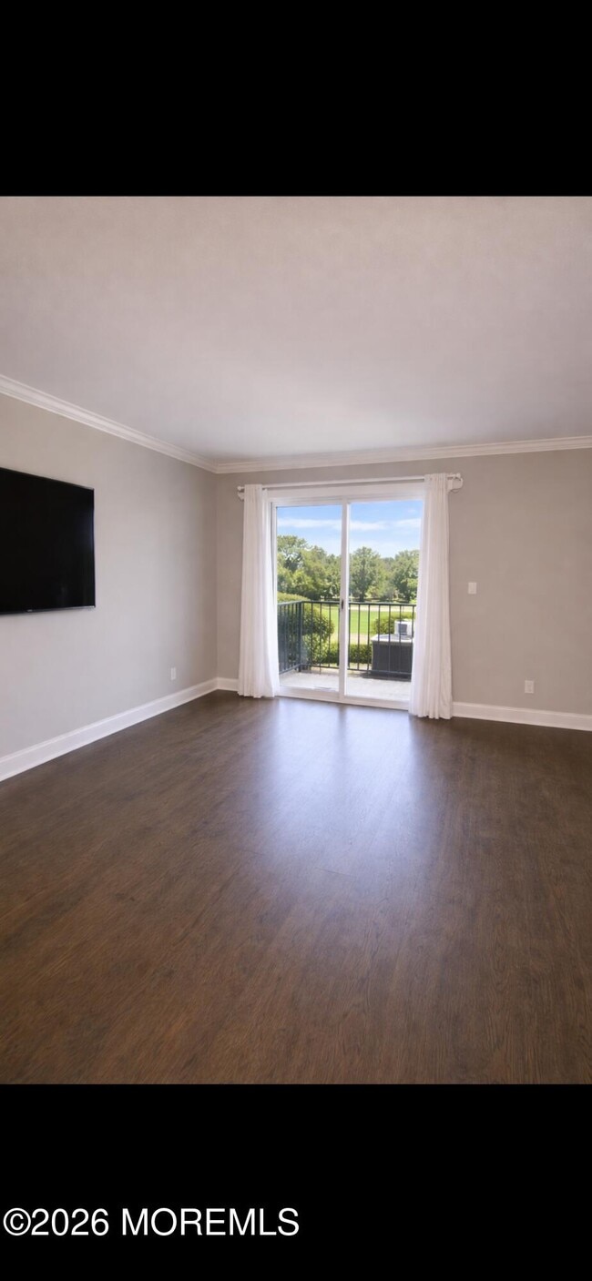 Photo - 65 Cedar Ave Unit B2