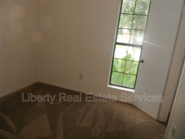 Photo - 707 Thornwood Way