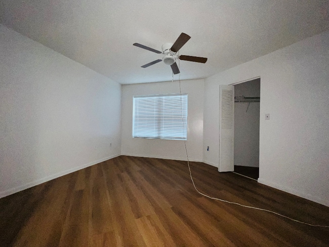 Photo - 3700 Southpointe Dr Unidad L-7