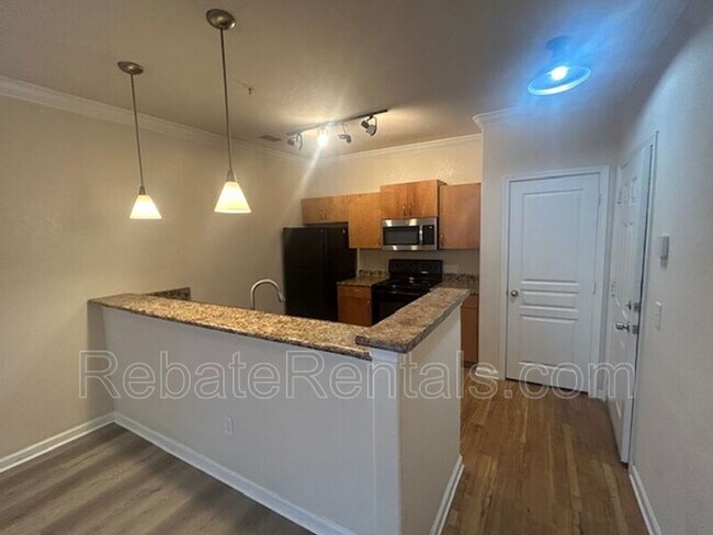 Photo - 8290 Gate Pkwy W Unit #1314