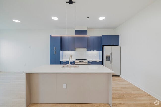 Building Photo - The Orleans!