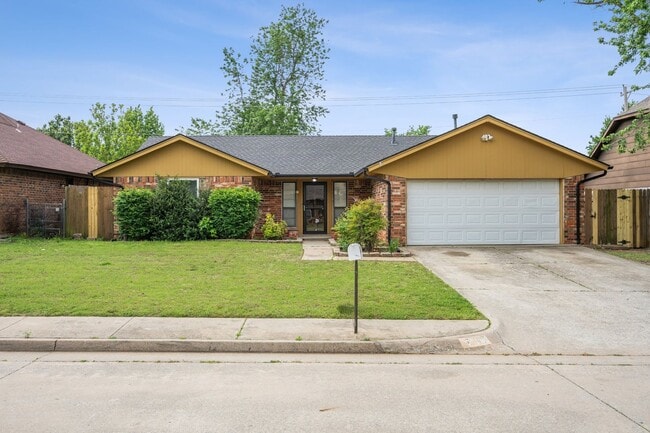 Building Photo - Yukon Schools