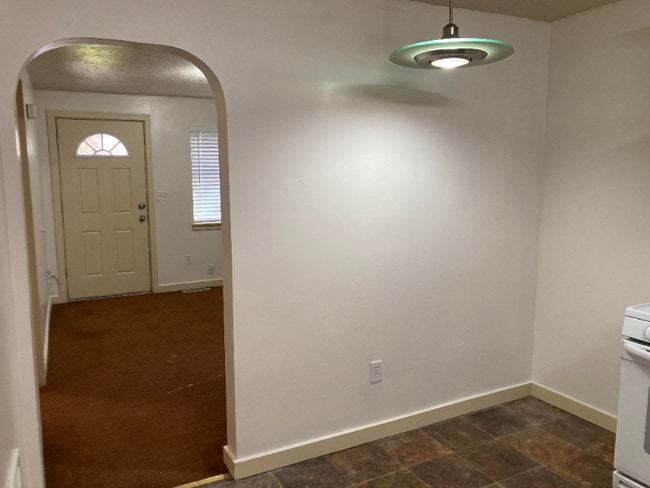 Photo - 335 S 700 E St