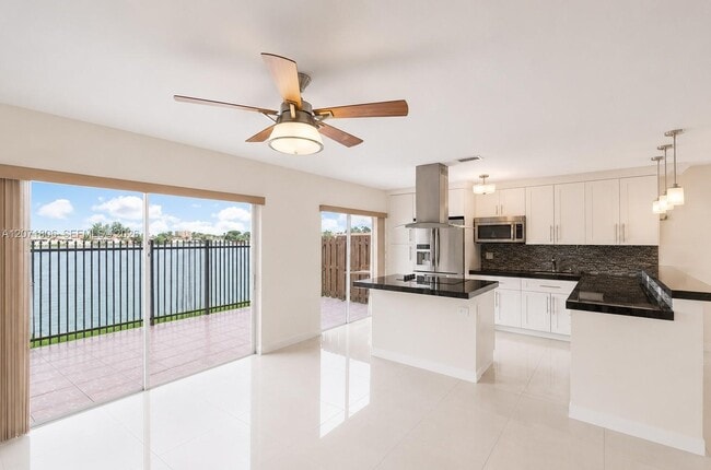 Photo - 2561 W 60th Pl