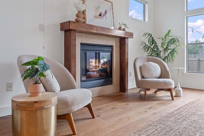 Photo - 5412 Grover Ave