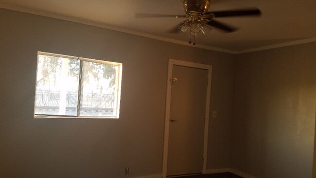 Photo - 4328 E Myrtle St