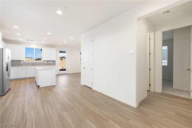 Photo - 808 Cadence View Way