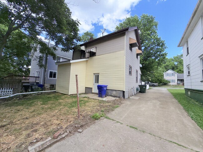 Photo - 2176 Stone St