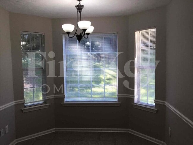 Photo - 280 Lazy Hollow Ln