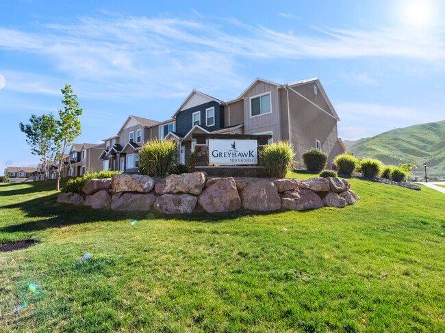 Building Photo - Greyhawk Townhomes