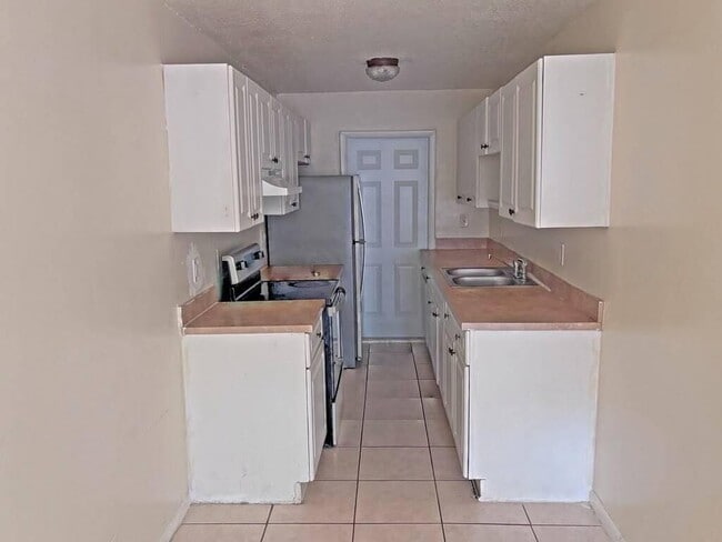Photo - 2620 Riverland Dr