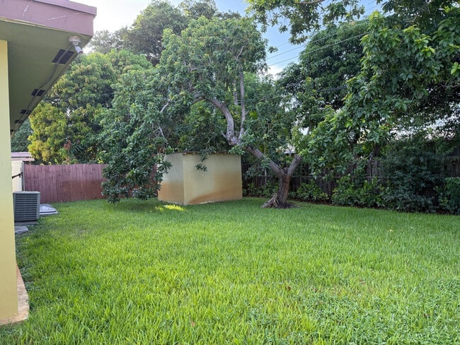 Photo - 5839 NW 16th St