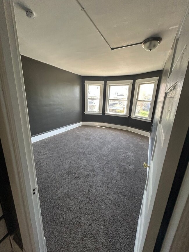 Photo - SECTION 8 and EDEN Accepted! Spacious with...