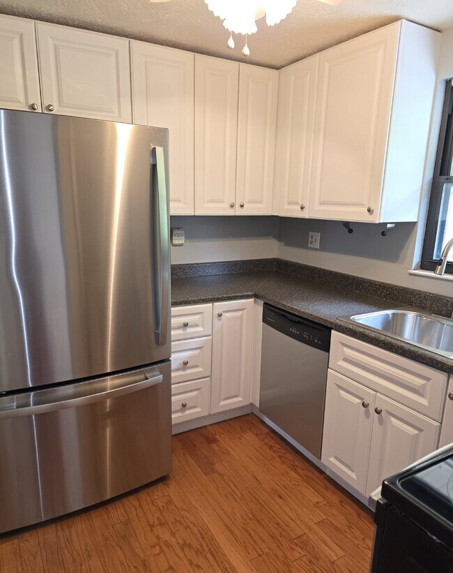 Photo - Beautiful Three Bedroom Townhome in Hunting Ridge Community