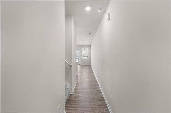 Photo - 392 Whitetail Cir
