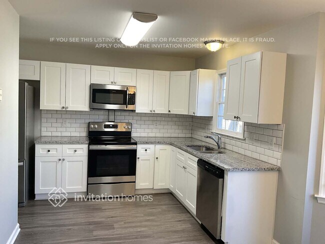 Photo - 205 Crossfire Rd