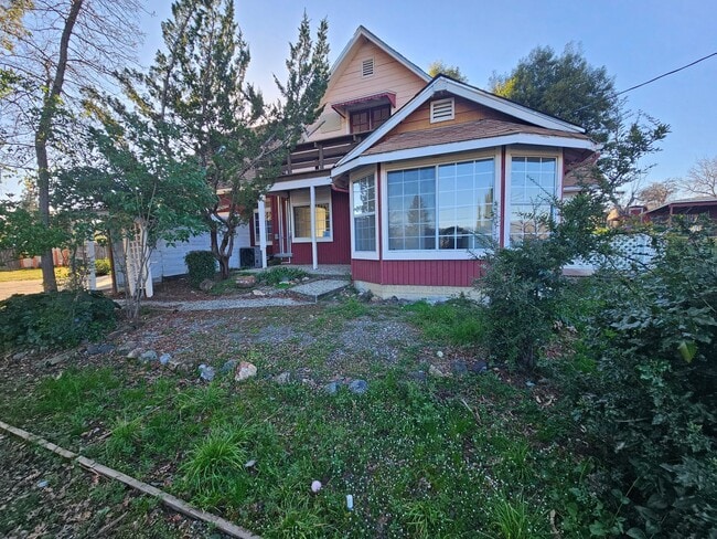 Building Photo - Lakeport rental