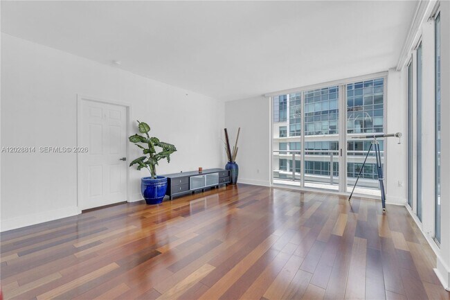 Photo - 1155 Brickell Bay Dr Unidad PH102