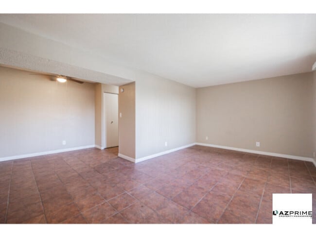 Photo - Inviting 3/2 Phoenix Condo - Premium Upper...