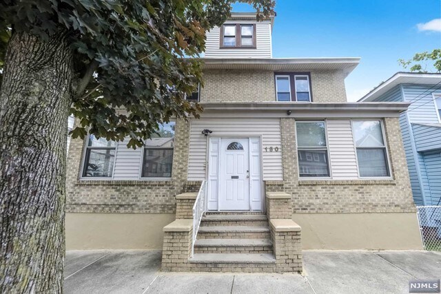 Photo - 150 Hillside Terrace