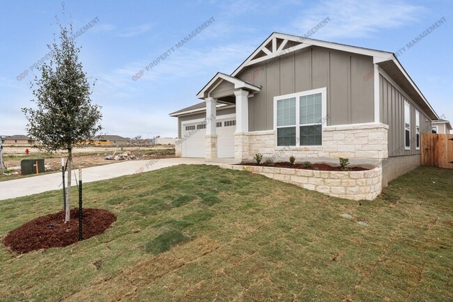 Photo - 748 Gingham Trl