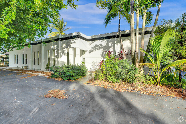 Building Photo - 19001 NE 18th Ave Rental