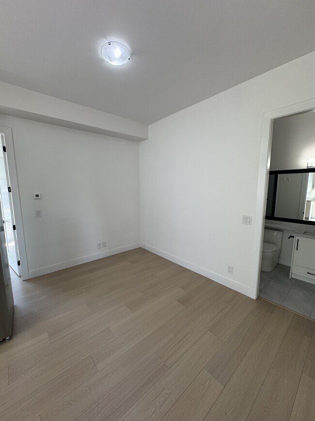 9112-9156 156 St