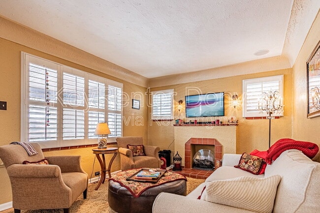 Photo - 3059 W 40th Ave