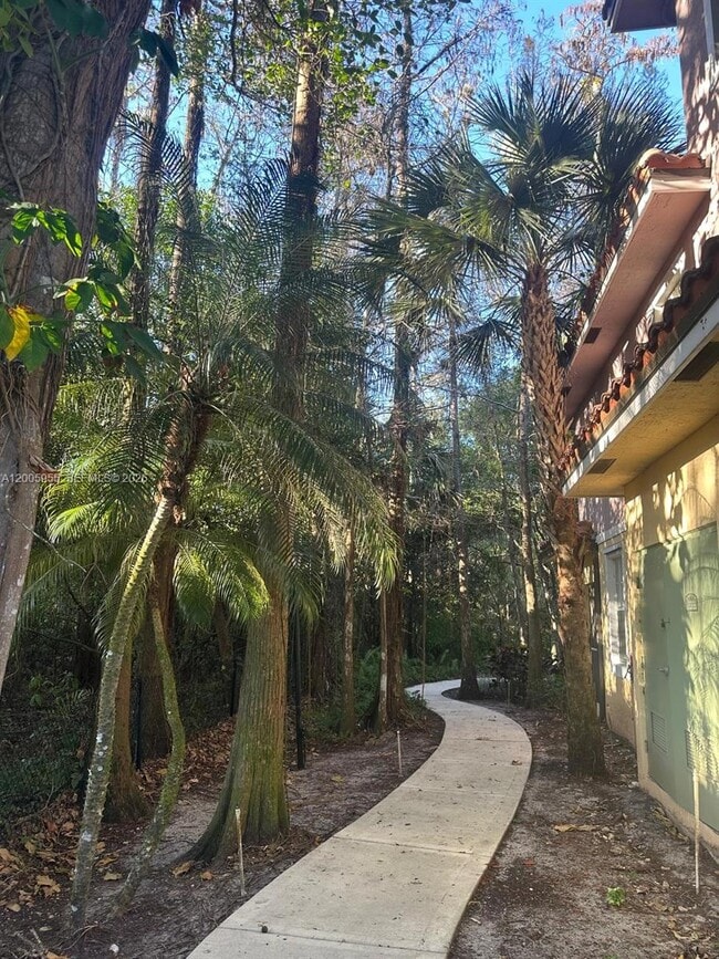 Photo - 6920 W Sample Rd Unidad 6920