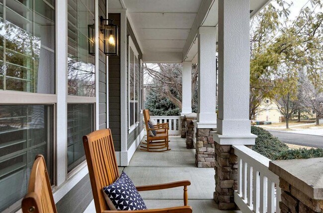 Photo - Beautiful home perfect for entertaining