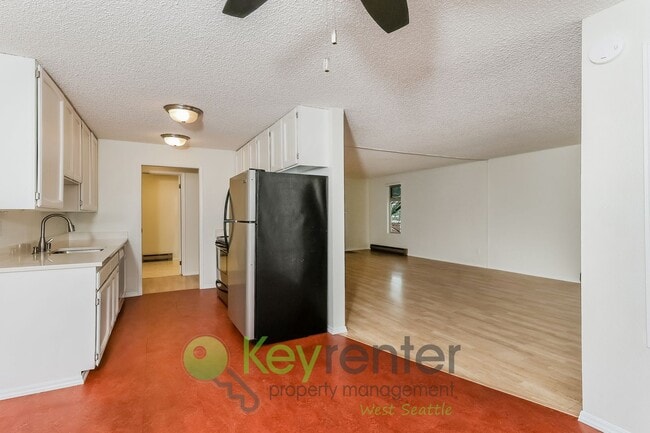 Photo - Stylish 2-Bed Condo with Pool & Clubhouse Access