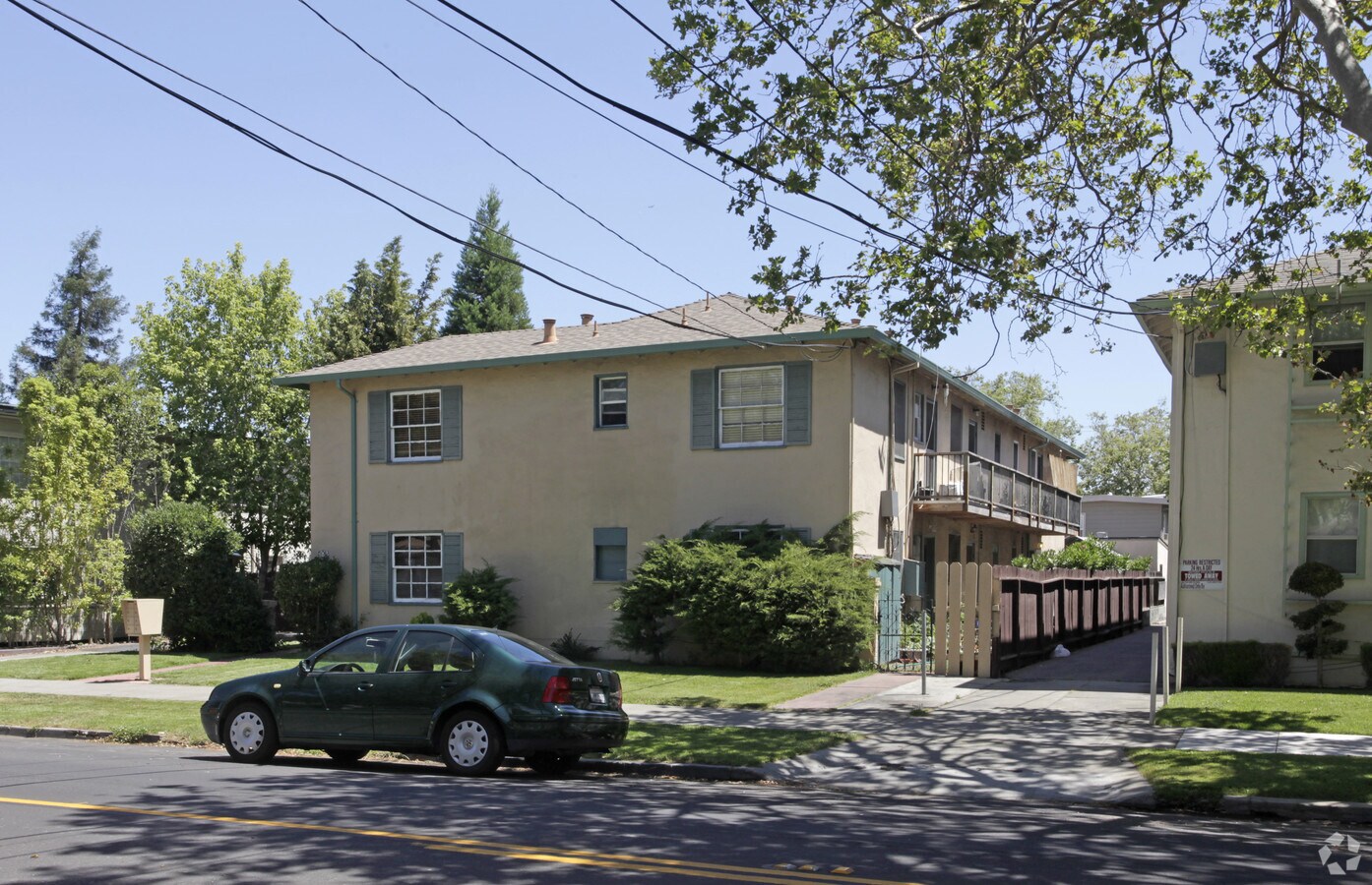 Primary Photo - 584 N 2nd St Apartments