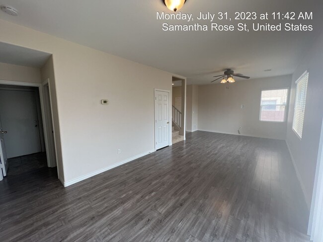 Photo - 150 Samantha Rose St